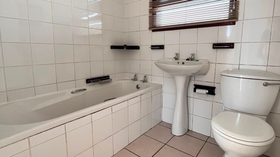 2 Bedroom Property for Sale in Sherwood Eastern Cape